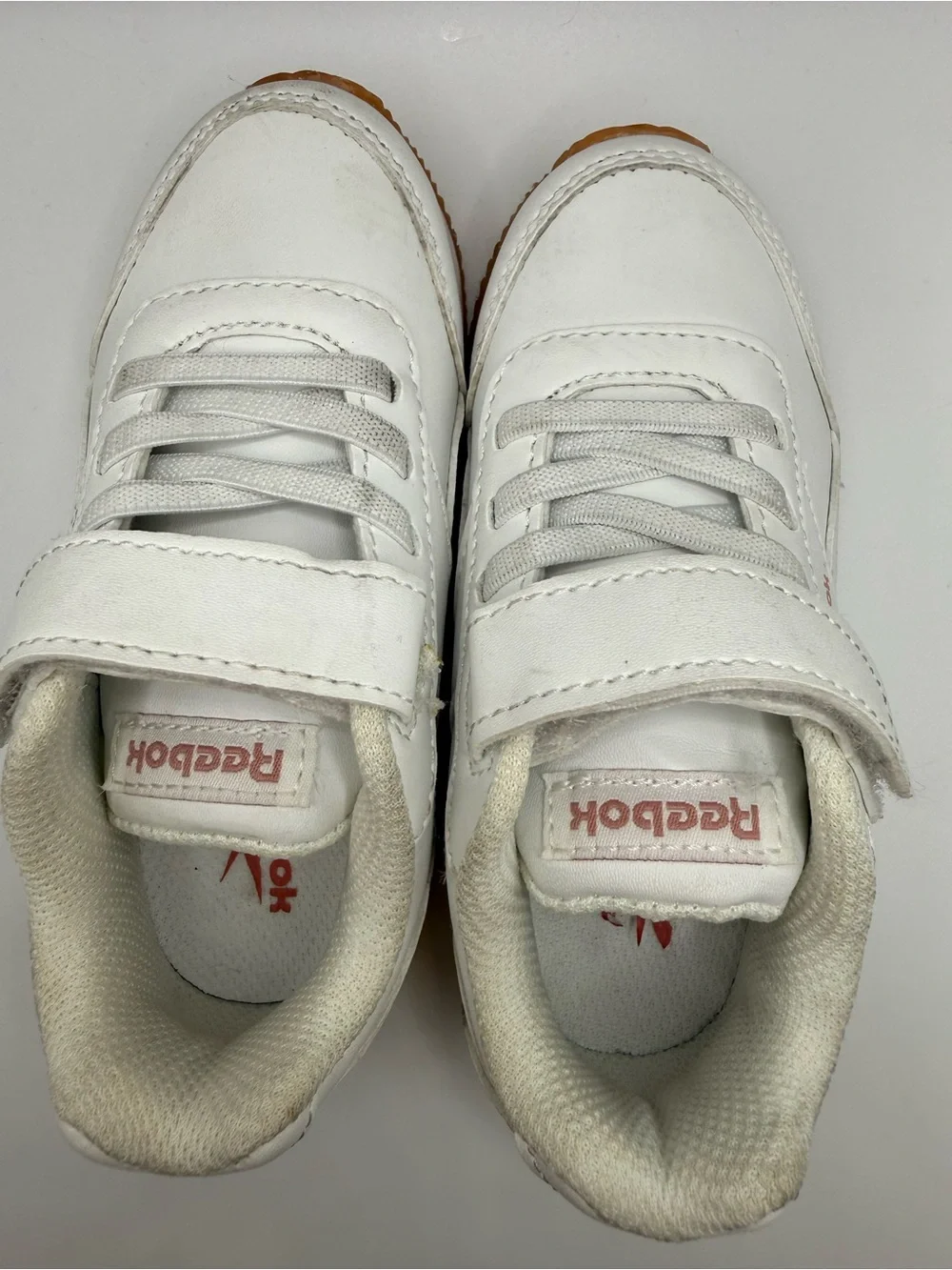 Reebok White Kids Sneakers with Light Pink Logo
